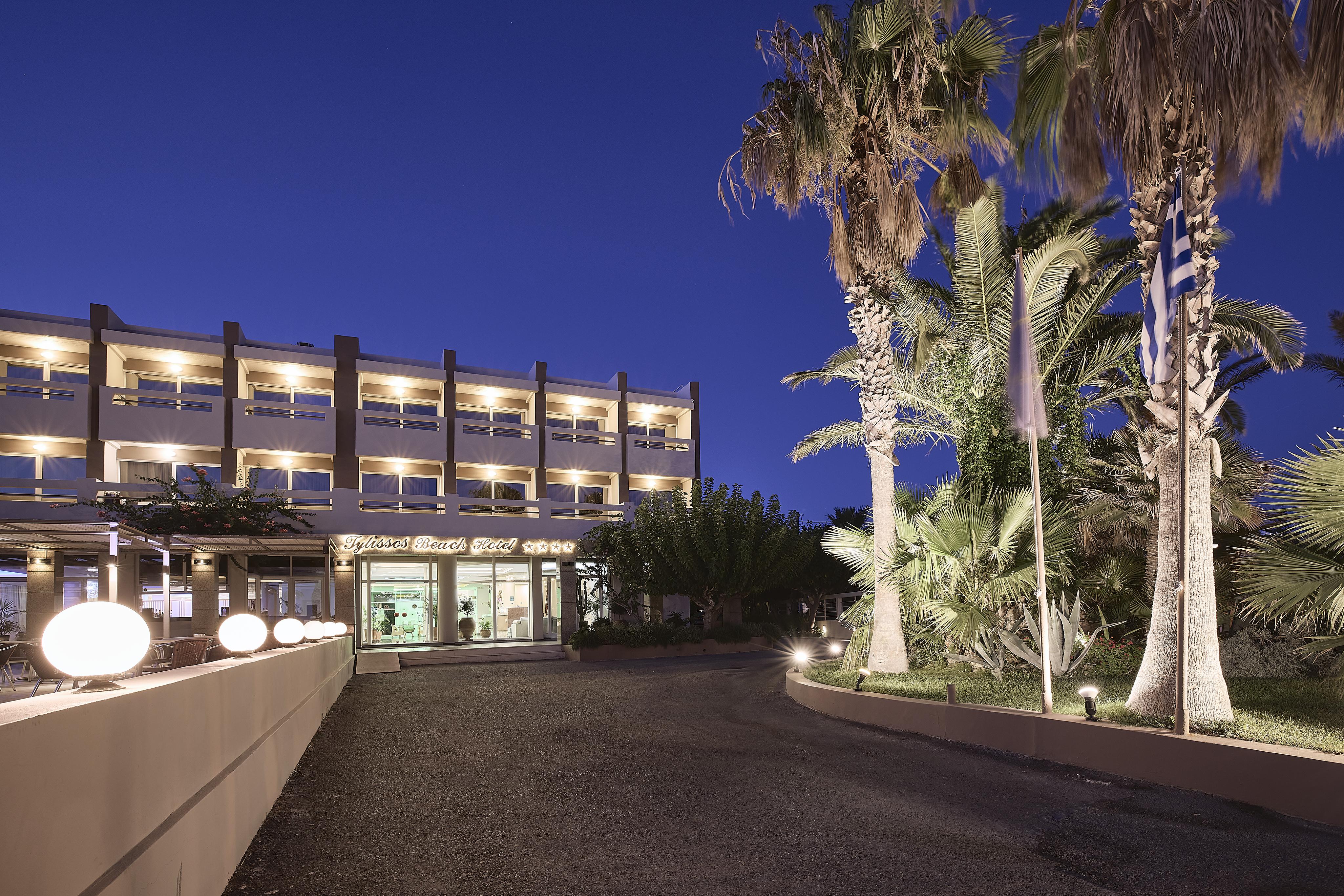 Tylissos Beach Hotel - Adults Only Ierápetra Екстериор снимка