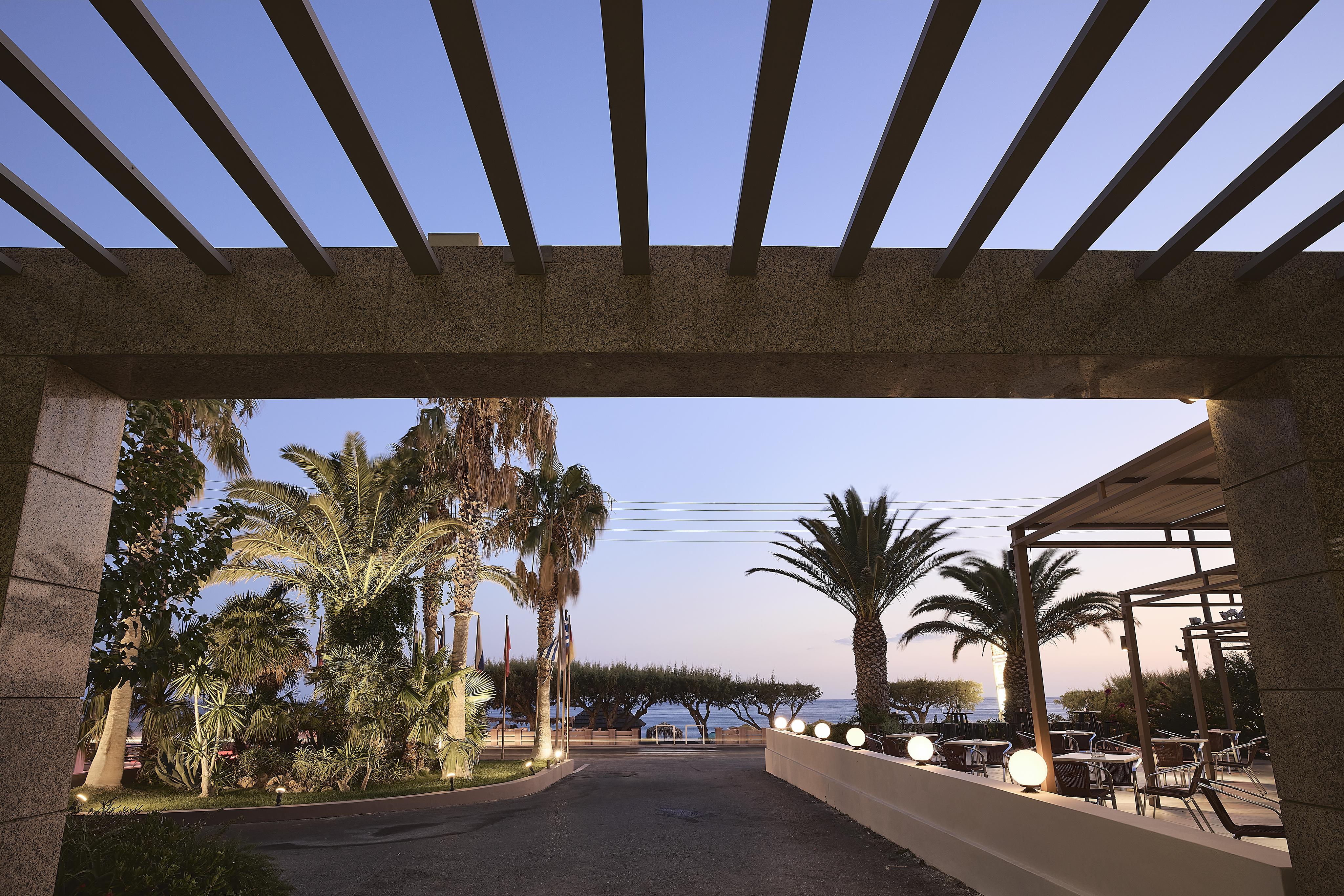 Tylissos Beach Hotel - Adults Only Ierápetra Екстериор снимка