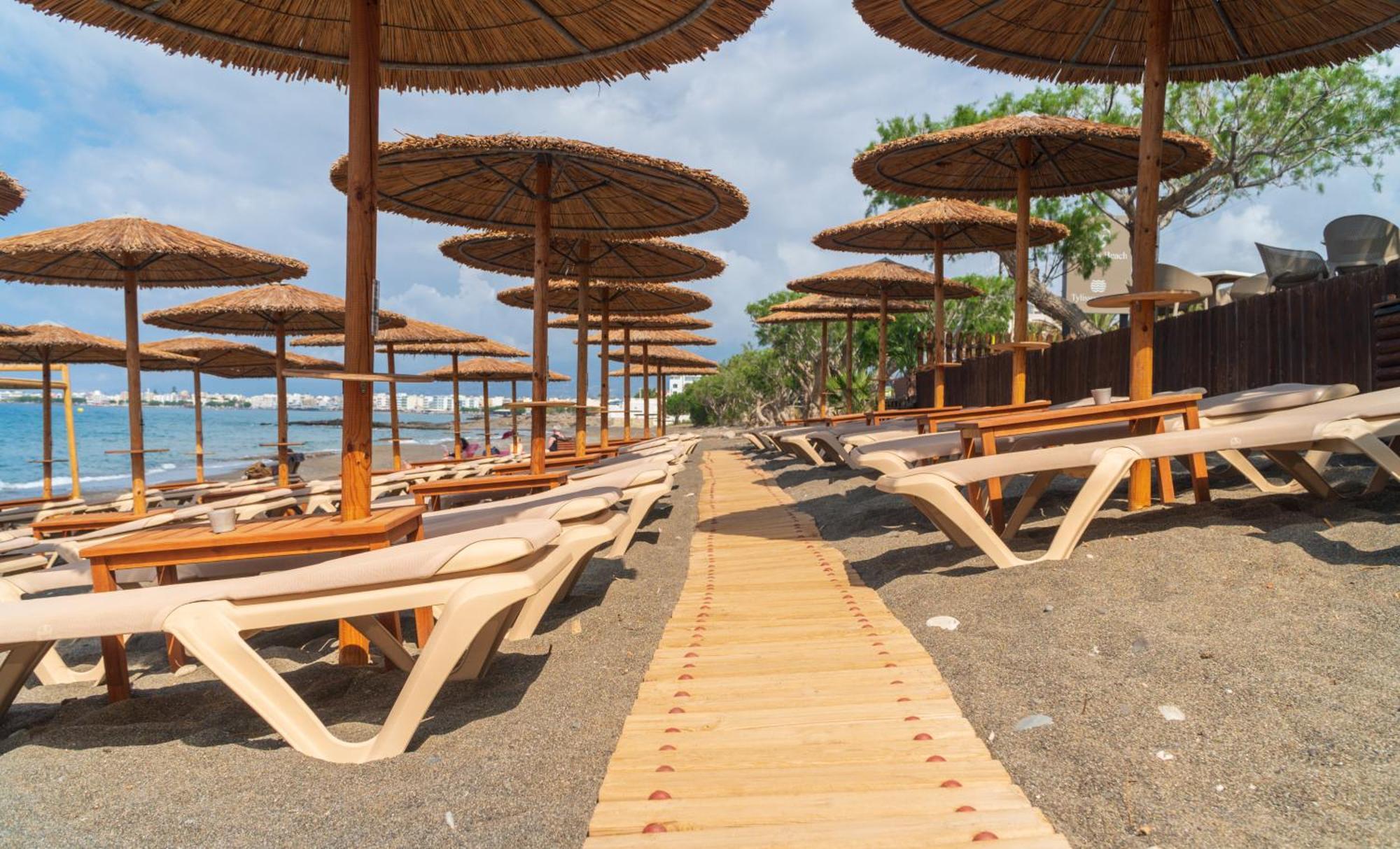 Tylissos Beach Hotel - Adults Only Ierápetra Екстериор снимка